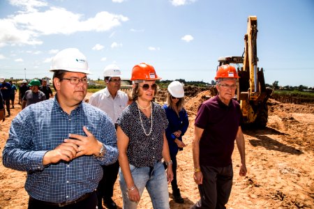 13.02.2020 - Prefeita Paula Mascarenhas e o vice Idemar Barz visitam as obras da ETE Novo Mundo  - Foto: Gustavo Vara