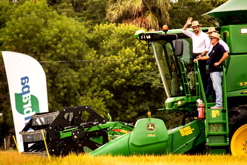 14.01.2020 - Prefeita Paula Mascarenhas e o governador Eduardo Leite prestigiam a abertura da 30ª Colheita do Arroz - Foto Michel Corvello