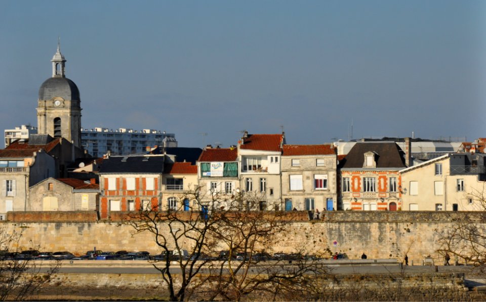 Rue sur les murs