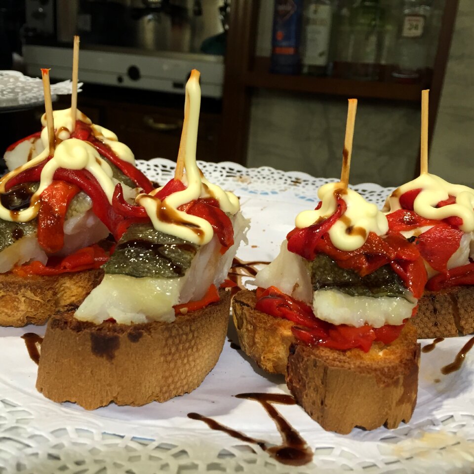 Spanish cuisine pinchos