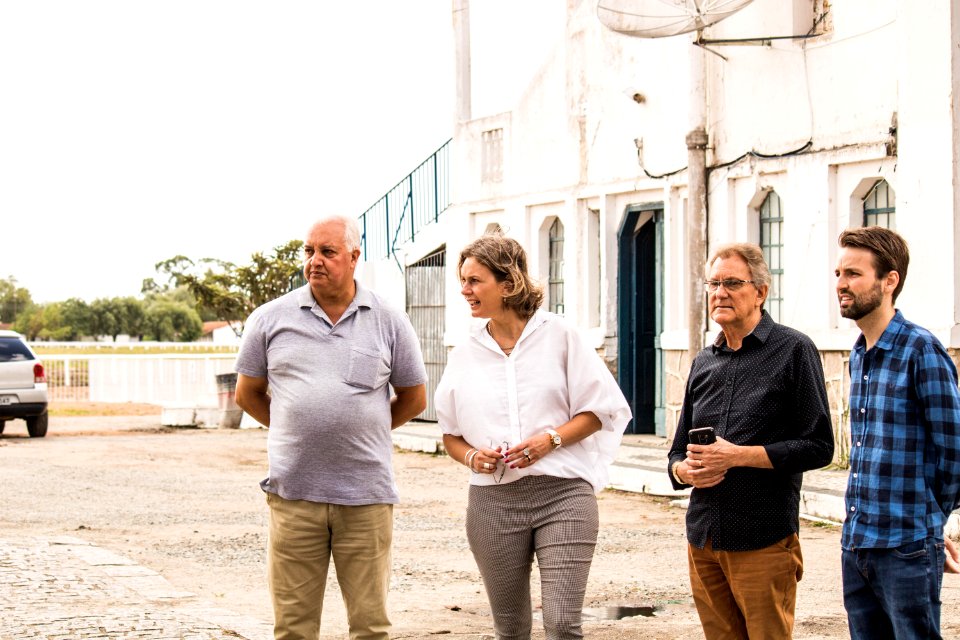 12.02.2020 - Prefeita Paula Mascarenhas e o vice Idemar Barz realizam visita às obras do Jockey Club - Foto Michel Corvello