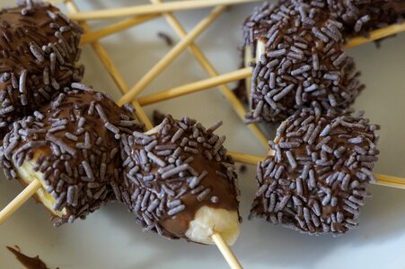 Chocolate brand coating