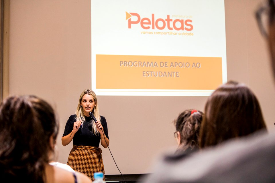 13.01.2020 - Prefeita Paula Mascarenhas participa da abertura do curso para novos estagiários - Foto Michel Corvello
