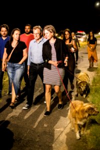 19.12.2019 - Prefeita Paula Mascarenhas e o vice Idemar Barz realizam caminhada de entrega da iluminação em LED da avenida Adolfo Fetter - Foto: Gustavo Vara
