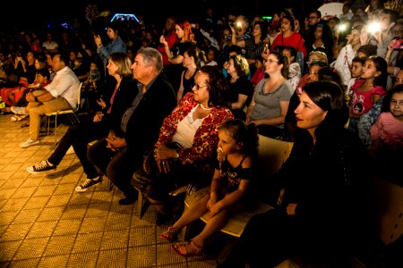 16.12.2019 -  Prefeita Paula Mascarenhas entrega a chave da cidade para o Papai Noel, durante a chegada na Praça Coronel Pedro Osório - Foto: Gustavo Vara