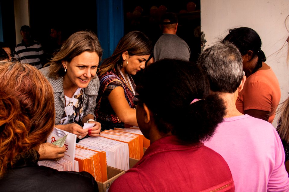 14.12.2019 - Prefeita Paula Mascarenhas participa da entrega da regularização fundiária para 1354 famílias do Pestano - Foto Michel Corvello