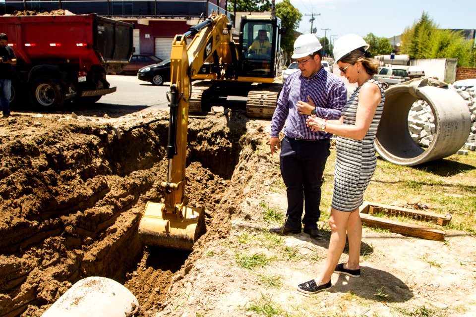 19.12.2019 - Prefeita Paula Mascarenhas visita às obras do Sanep  na Praça do Colono, rua Barão de Azevedo Machado (entre Gonçalves Chaves e JK), avenida Ildefonso em frente a Mario Peiruque  - Foto: Gustavo Vara