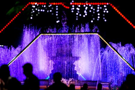 13.12.2019 - Acendimento das luzes e águas dançantes do Natal na Praça Coronel Pedro Osório - Foto: Gustavo Vara