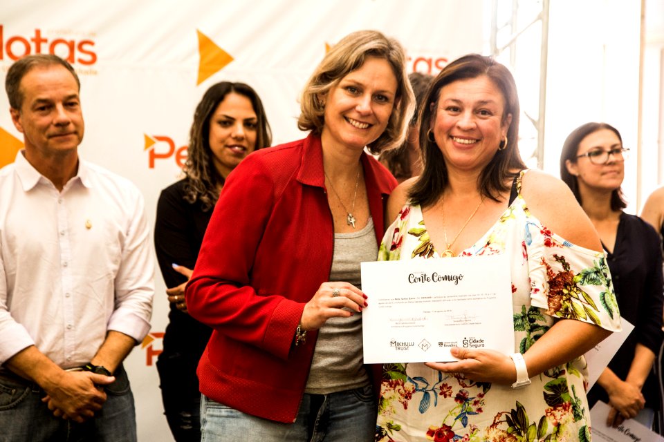 17.12.2019 - Prefeita Paula Mascarenhas entrega os certificados da formatura da metodologia Conte Comigo - Foto: Gustavo Vara