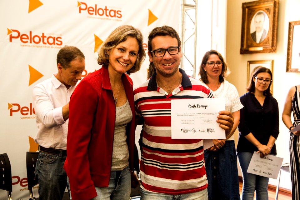 17.12.2019 - Prefeita Paula Mascarenhas entrega os certificados da formatura da metodologia Conte Comigo - Foto: Gustavo Vara