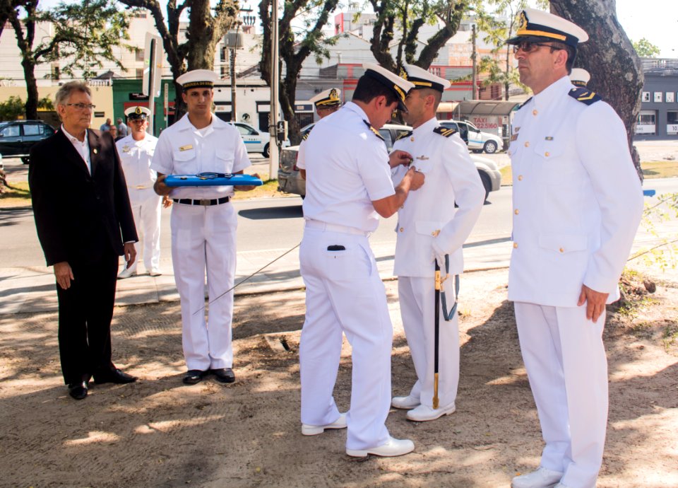 12.12.2019 - Vice-prefeito Idemar Barz participa da reinauguração do busto do patrono da Marinha do Brasil - Foto Michel Corvello
