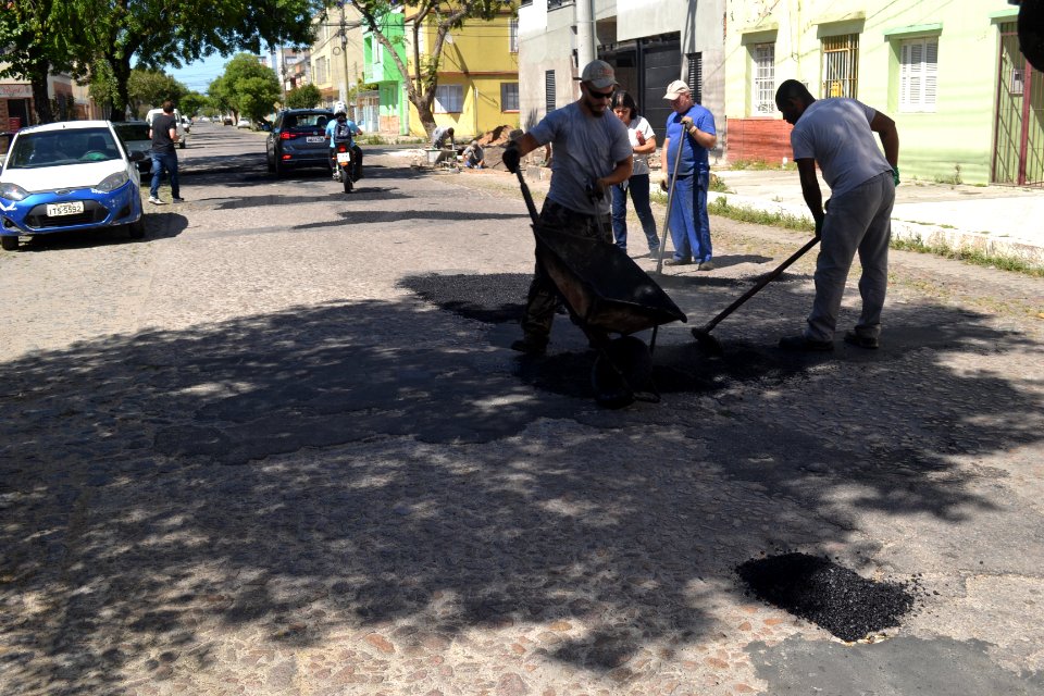 06.12.2019 - SMOP - TAPA buraco Alvaro Chaves Foto Janine Tomberg