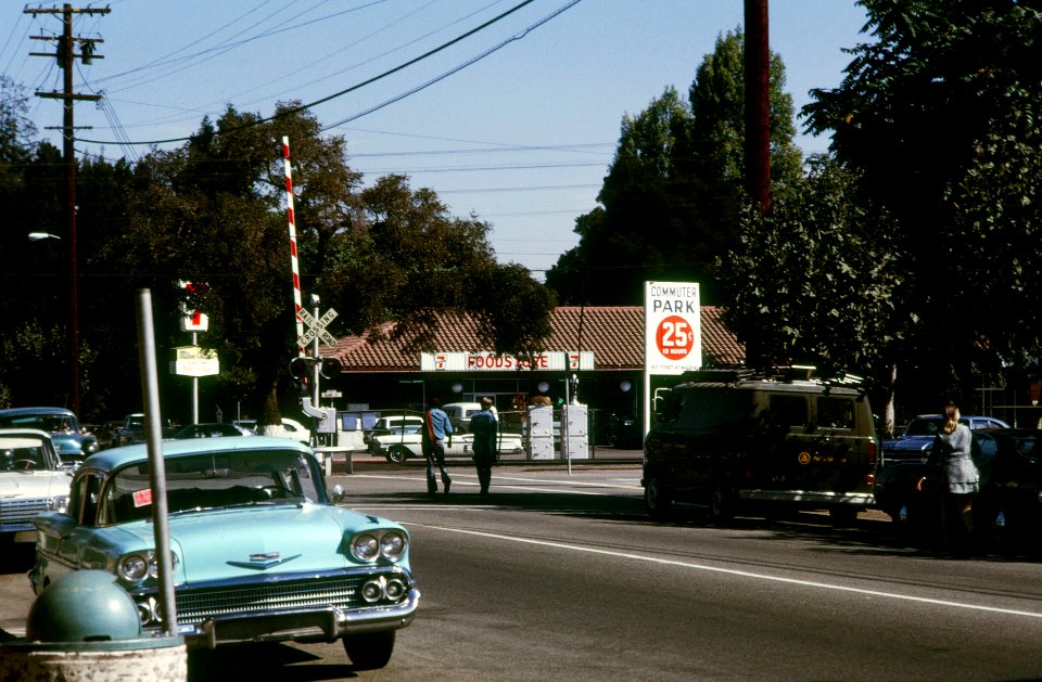 Oak Grove Avenue, 1970