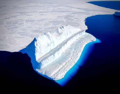 McMurdo Iceberg photo