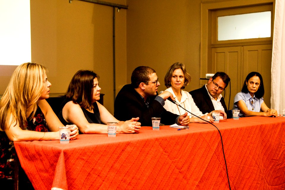 04.12.2019 - Coletiva de imprensa sobre prédio utilizado pelo Sanep, com a prefeita Paula Mascarenhas e o reitor Pedro Hallal - Foto: Gustavo Vara