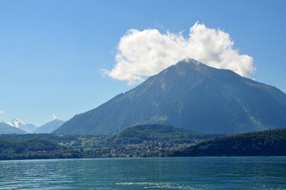 Nature tuner lake switzerland