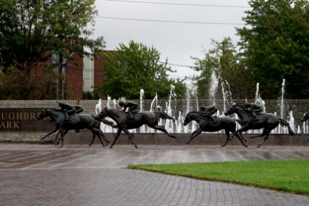 Thoroughbred Park, Lexington
