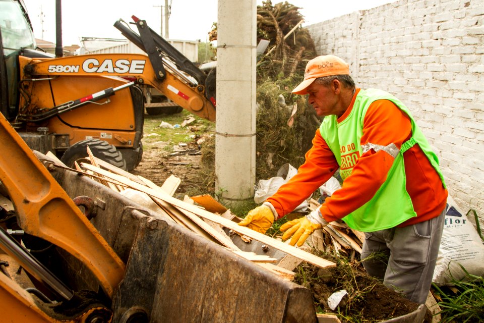 25.11.2019 - Mutirão de limpeza no Fragata - Foto: Gustavo Vara