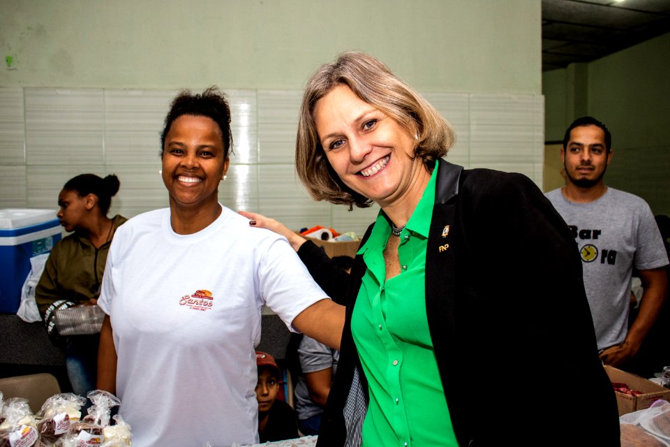 29.11.2019 - Prefeita Paula Mascarenhas e o vice Idemar Barz prestigiam a formatura dos cursos do projeto de GeraÃ§Ã£o de Emprego e Renda da SHRF - Foto Michel Corvello