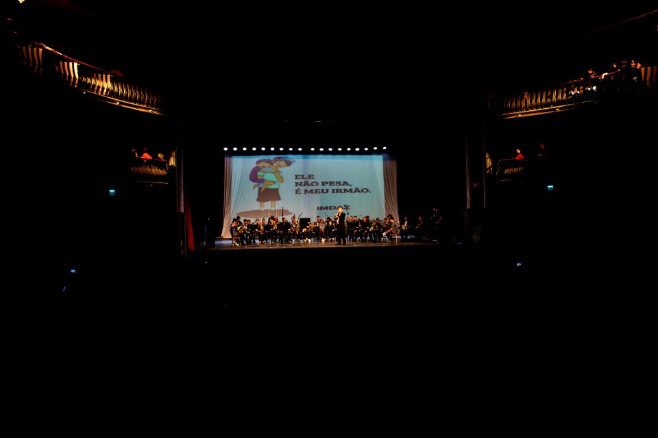 26.11.2019 - Vice-prefeito Idemar Barz prestigia espetáculo em homenagem aos 120 anos de Dom Antônio Zattera - Foto Michel Corvello