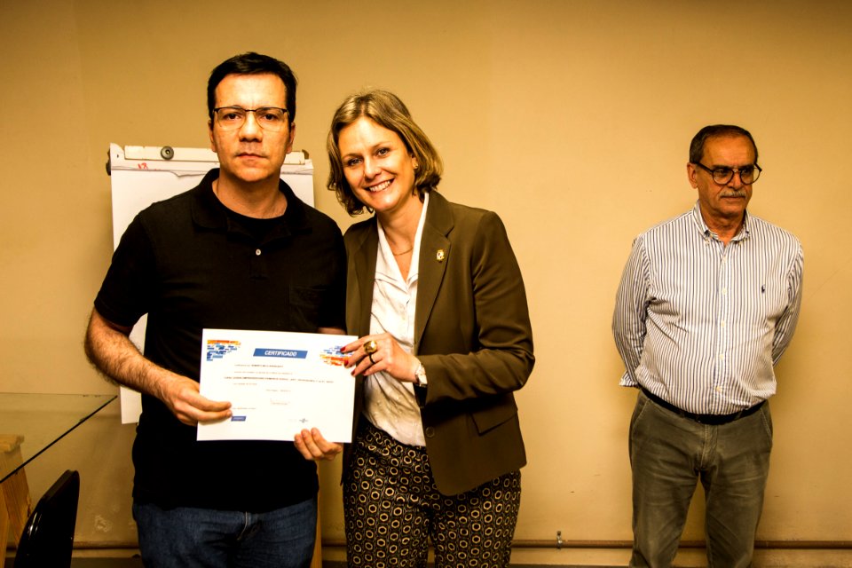12.11.2019 - Prefeita Paula Mascarenhas participa da entrega de certificados aos professores do projeto Educação Empreendedora - Foto: Gustavo Vara