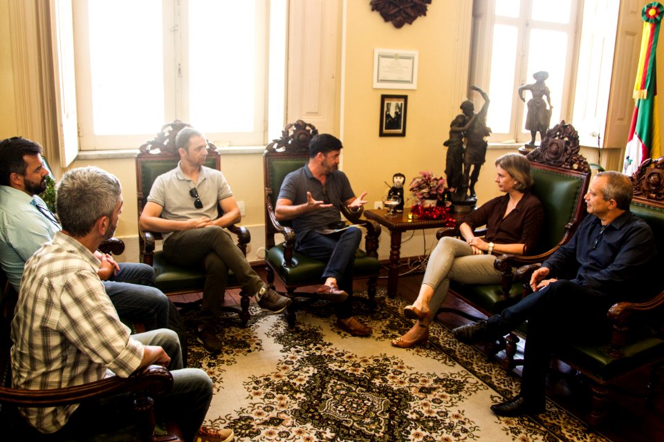 19.11.2019 - Prefeita Paula Mascarenhas em reunião com Sesc sobre o Festival Internacional de Música - Foto: Gustavo Vara