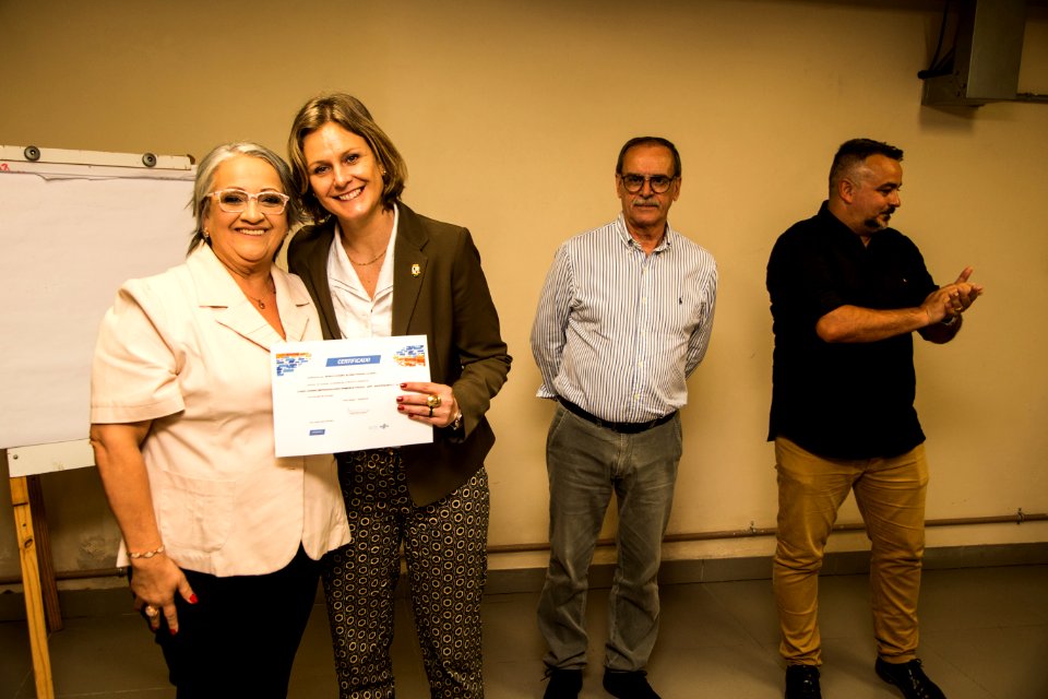 12.11.2019 - Prefeita Paula Mascarenhas participa da entrega de certificados aos professores do projeto Educação Empreendedora - Foto: Gustavo Vara