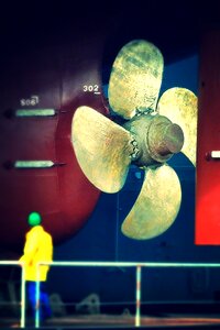 Propeller coast lake