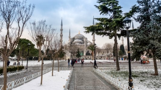 Mezquita Azul en un día nevado, Estambul photo