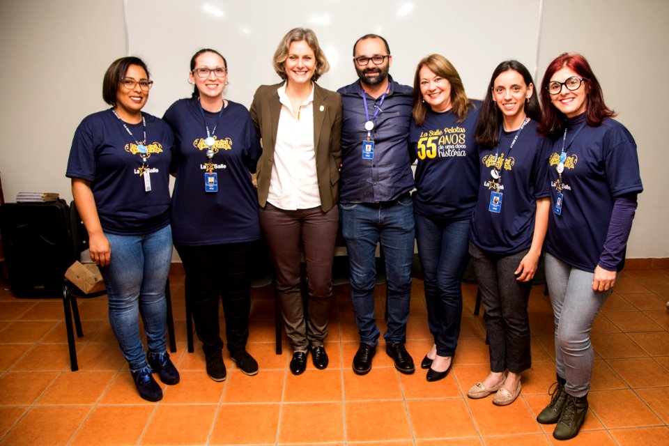 30.10.2019 - Prefeita Paula Mascarenhas visita os alunos dos 4º anos da Escola La Salle - Foto: Gustavo Vara