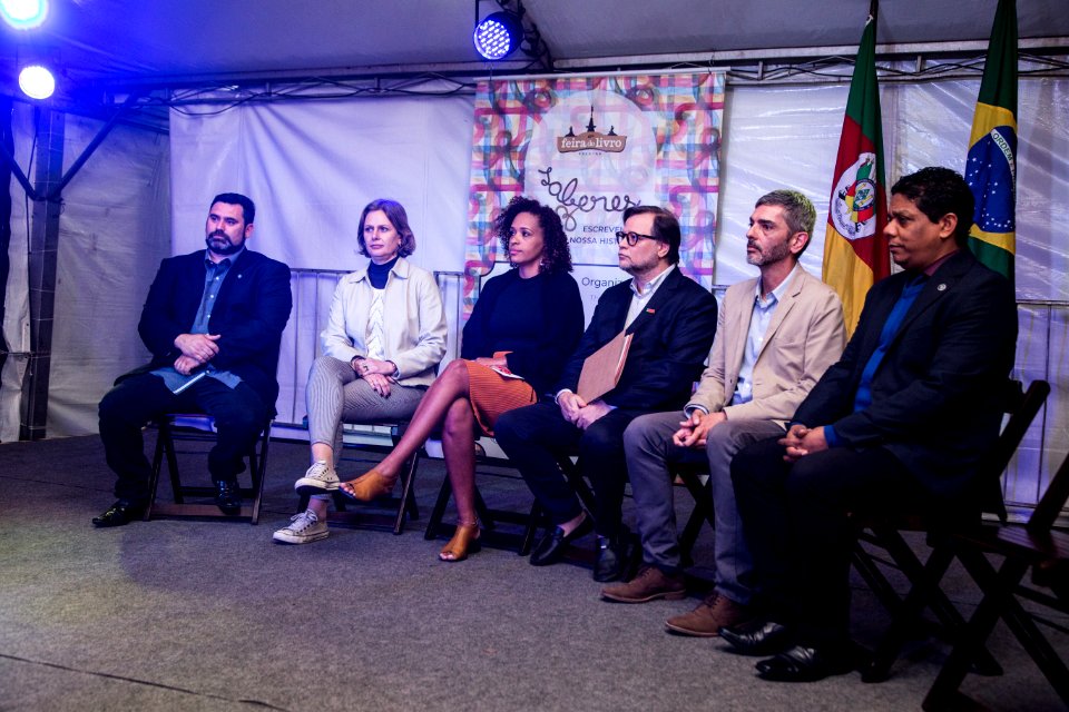 31.10.2019 - Abertura oficial da 42ª Feira do Livro - Foto: Gustavo Vara