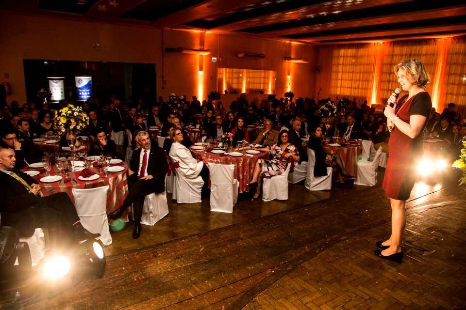 22.10.2019 - Prefeita Paula Mascarenhas e o vice Idemar Barz participam do jantar da ACP e CDL para os homenageados de 2019 - Foto: Gustavo Vara
