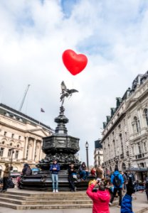 El amor flota sobre Piccadilly Circus, Londres. photo