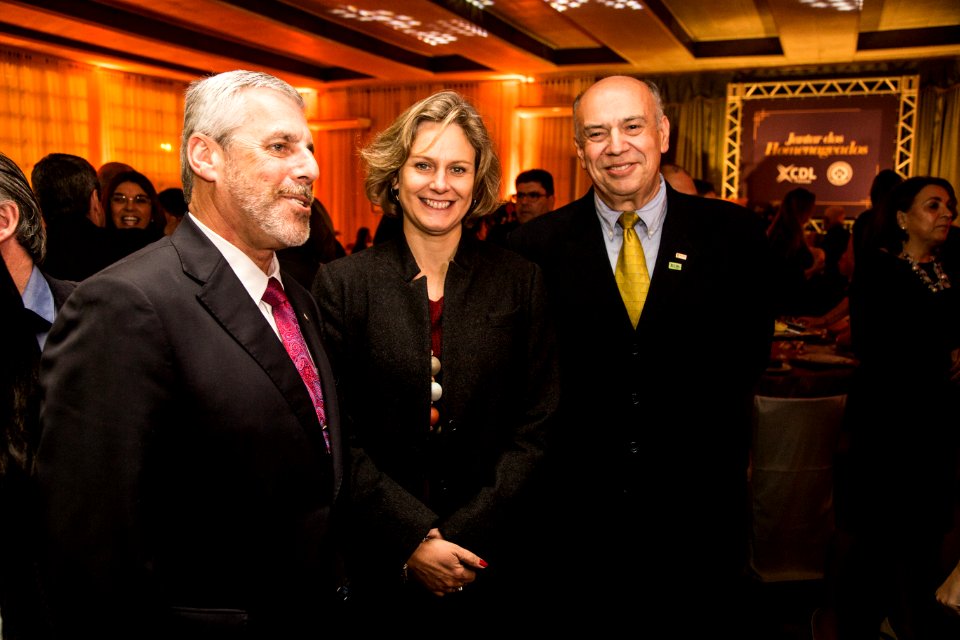 22.10.2019 - Prefeita Paula Mascarenhas e o vice Idemar Barz participam do jantar da ACP e CDL para os homenageados de 2019 - Foto: Gustavo Vara