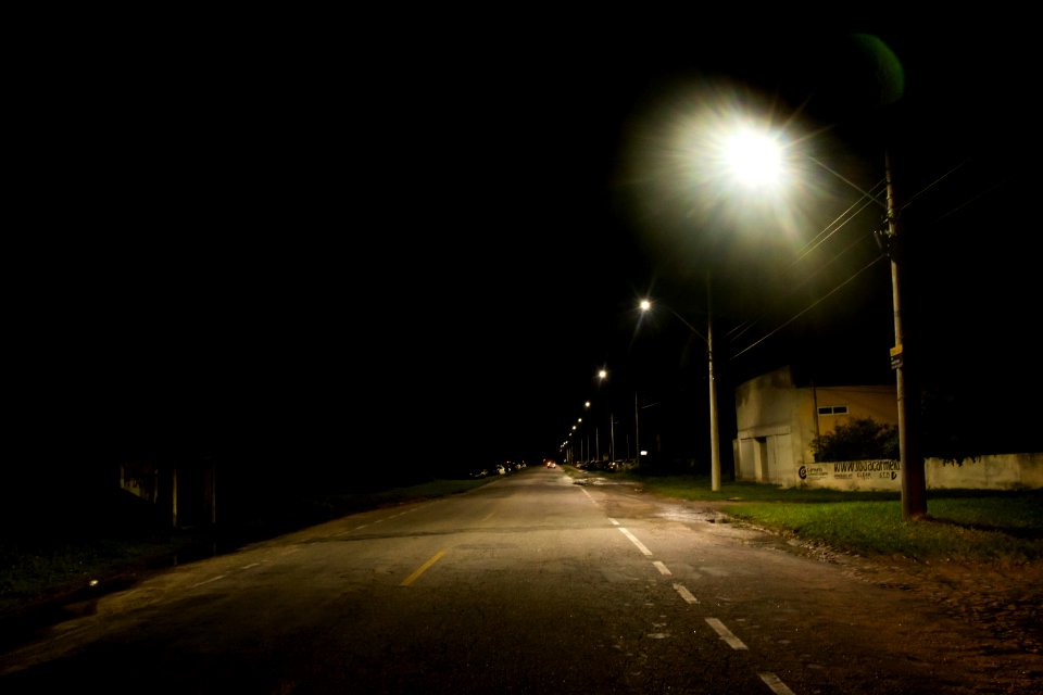 21.10.2019 - Nova iluminação de led da Avenida Adolfo Fetter - Foto Michel Corvello