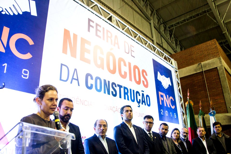 17.10.2019 - Prefeita Paula Mascarenhas visita à Feira de Negócios da Construção (FNC) - Foto: Gustavo Vara