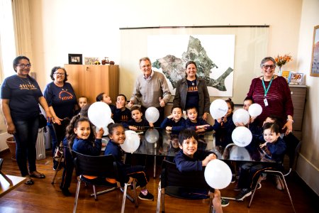22.10.2019 - Vice prefeito Idemar Barz recebe a visita das crianças do Lar Dona Conceição  - Foto: Gustavo Vara
