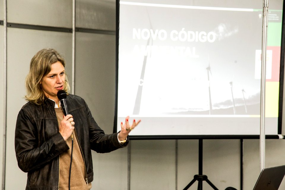 07.10.2019 - Prefeita Paula Mascarenhas participa da abertura do Seminário de Gestão Ambiental Rural - Foto: Gustavo Vara