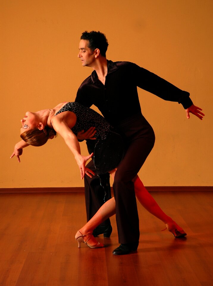 Elegance style orange dance