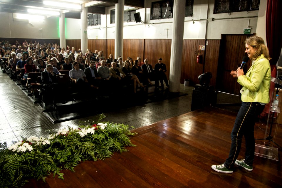 10.10.2019 - Prefeita Paula Mascarenhas participa do evento Cenários, Expectativas e Oportunidades, na UCPEL - Foto: Gustavo Vara