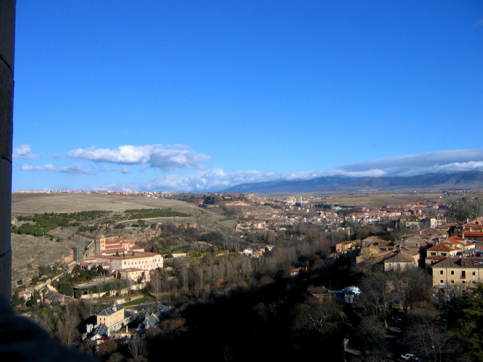 Sobre la Torre de Juan II del Alcázar de Segovia