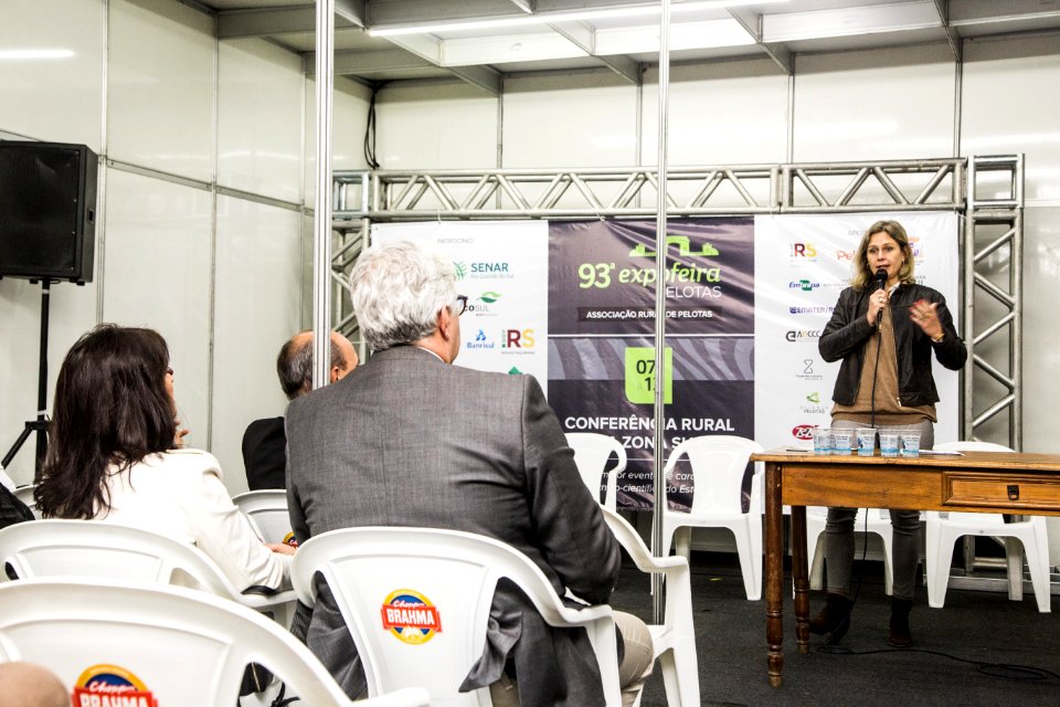 07.10.2019 - Prefeita Paula Mascarenhas participa da abertura do Seminário de Gestão Ambiental Rural - Foto: Gustavo Vara