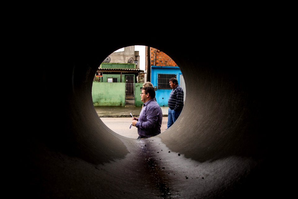 04.10.2019 - Prefeita Paula Mascarenhas vistoria sistema de drenagem na Casa de Bomba Anglo e obra na rua Gomes Carneiro - Foto: Gustavo Vara