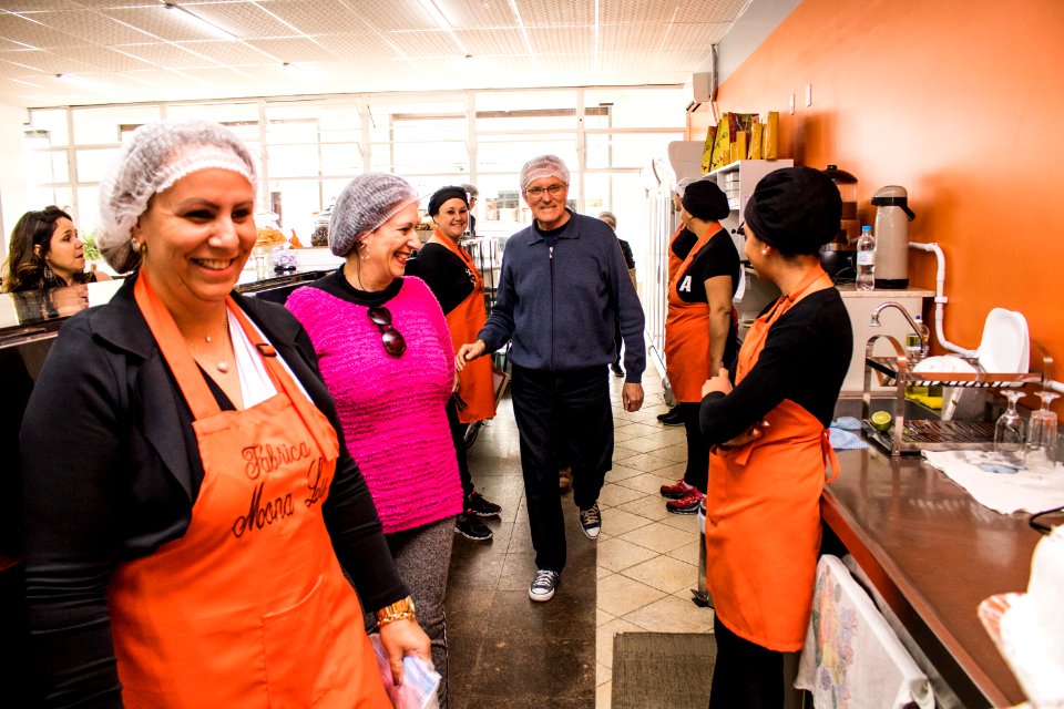 27.09.2019 - Vice-prefeito Idemar Barz e o secretário Gilmar Bazanella da Sdeti realizam visita guiada à fábrica de doces Monalu como parte da Semana do Turismo - Foto Michel Corvello