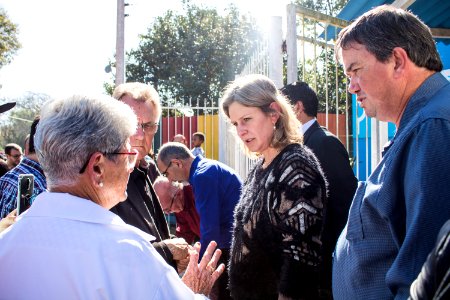 25.09.2019 - Prefeita Paula Mascarenhas realiza assinatura do contrato para iluminação de LED da avenida Adolfo Fetter no Barro Duro - Foto Michel Corvello