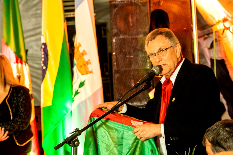 18.09.2019 - Vice-prefeito Idemar Barz participa de Sessão solene da Câmara de Vereadores, para entrega da Comenda João Simões Lopes Neto - Foto Michel Corvello