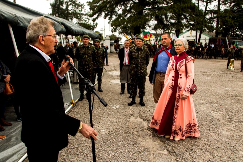 14.09.2019 - Solenidade no 9º BIMtz com a Fusão da Chama na abertura da Semana Farroupilha - Foto: Gustavo Vara