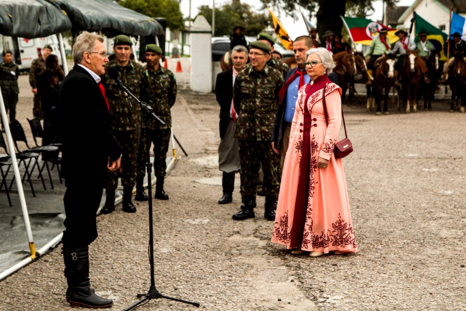 14.09.2019 - Solenidade no 9º BIMtz com a Fusão da Chama na abertura da Semana Farroupilha - Foto: Gustavo Vara