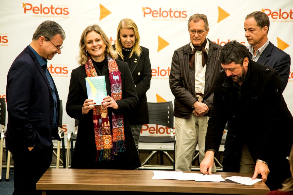16.09.2019 - Prefeita Paula Mascarenhas realiza assinatura de convênio com o IFSul para realização de curso destinado aos educadores sociais - Foto: Gustavo Vara