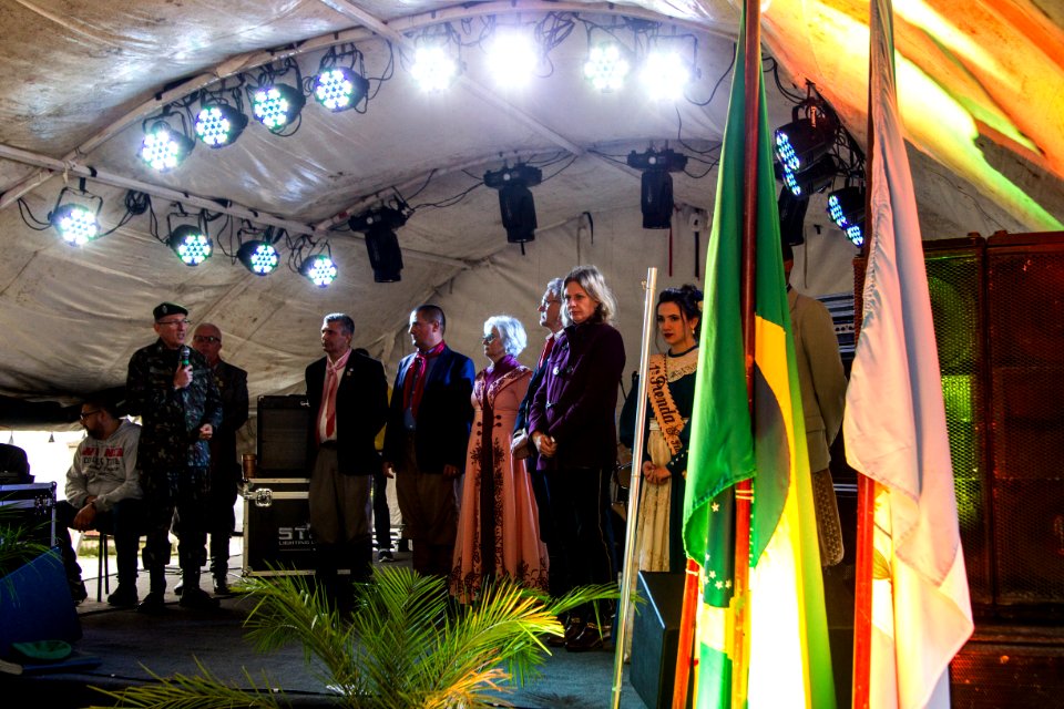 14.09.2019 - Prefeita Paula Mascarenhas e o vice Idemar Barz no evento de abertura da Semana Farroupilha, no Largo do Mercado Central - Foto: Gustavo Vara